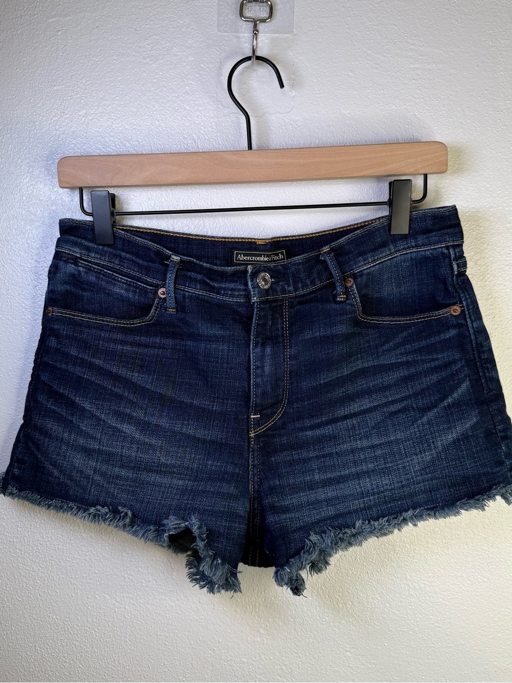 Abercrombie & Fitch Women’s Mid Rise Denim Jean Micro Shorts Size 29
